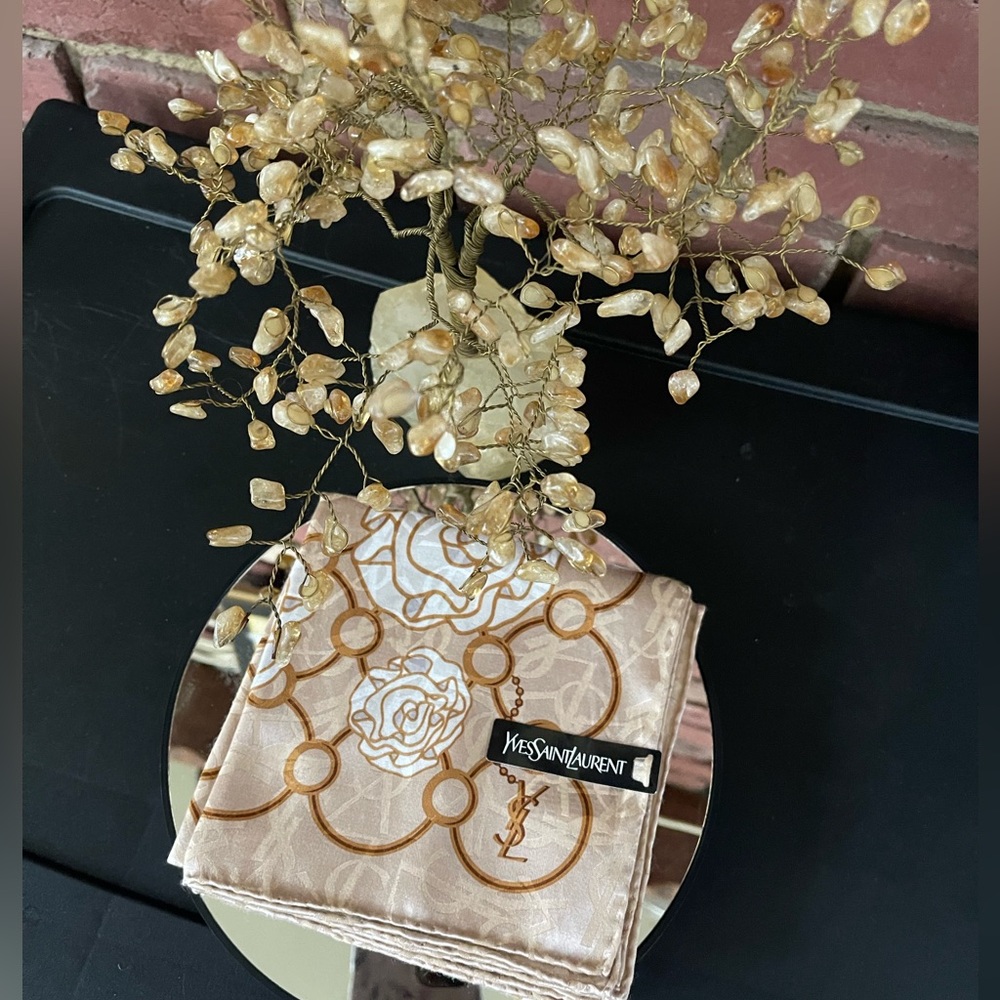NWTš„ YSLš„ SILK š„SCARF. - Picture 3 of 3